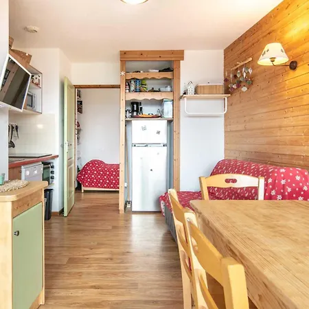 V Du Bachat Droseras A By Interhome 尚鲁斯